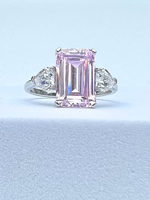 front view of the 3 gemstone ring|Color:Pink