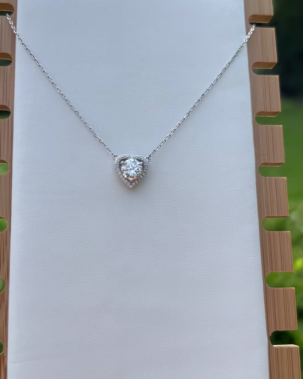 the heart moissanite pendant necklace