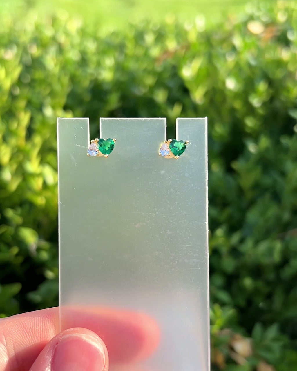 he two stone earrings in green|Color:Green