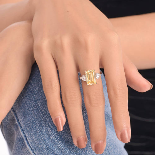 Model wearing the 3 gemstone ring in yellow|Color:Yellow